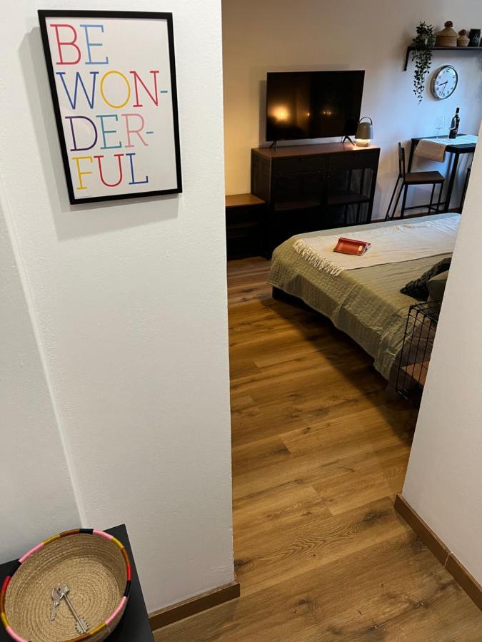 Stylish Apartment 3 Km Away From Duomo - Netflix, Wi-Fi, All Comforts Included Мілан Екстер'єр фото